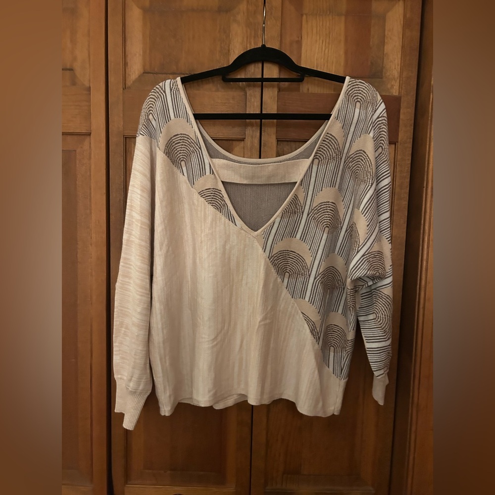 Daily Practice Sweater - Picture 7 of 14
